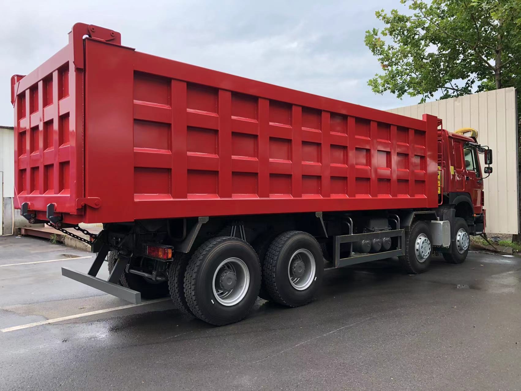 Howo dump truck for Guinea