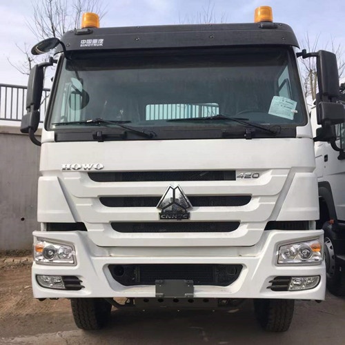 Sinotruk howo tractor truck for sale